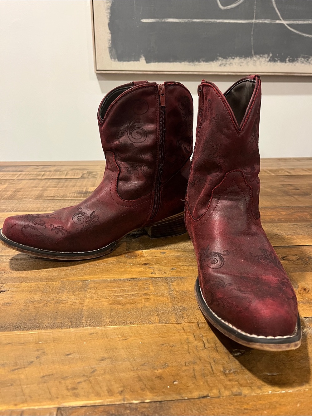 Women’s Burgundy Floral Embossed Roper Cowboy Booties ~ Women’s 11